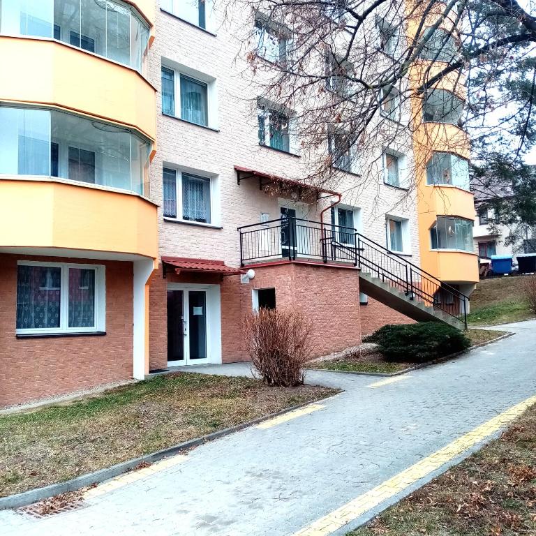 Budynek, w którym mieści się kwatera prywatna