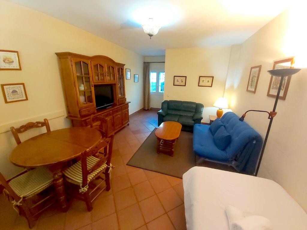Część wypoczynkowa w obiekcie Plaza Andalucía Edificio Dornajo 2-4 pax