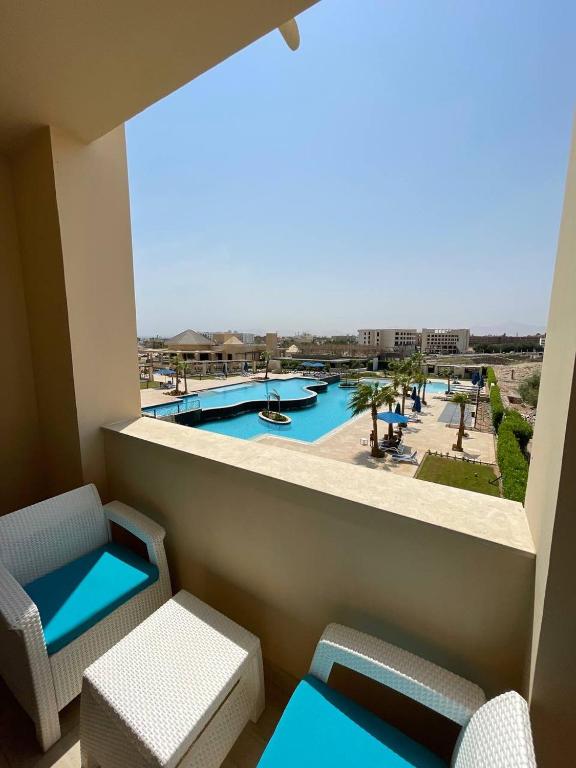 AlDau Heights Apartments - Studio With Pool View