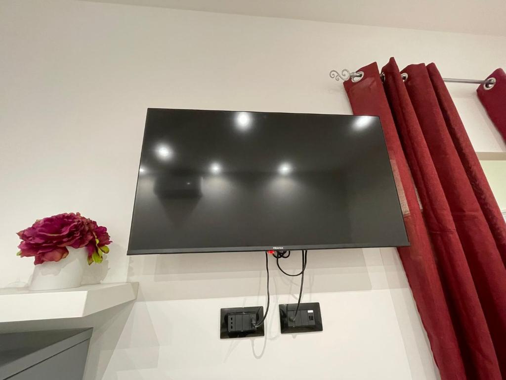 TV a/nebo společenská místnost v ubytování Alice sweet home