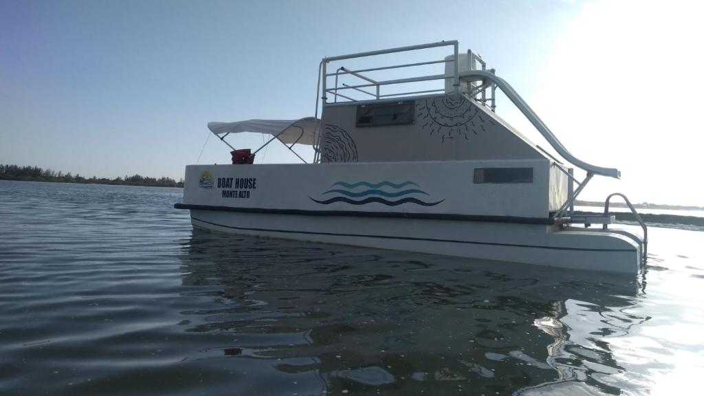Pousada Flutuante Boat House - Monte Alto