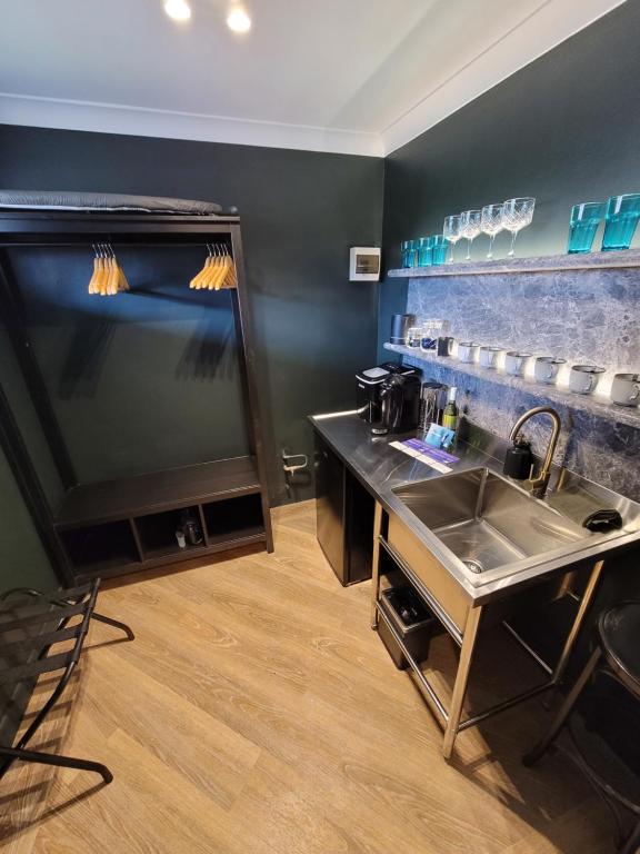 The Blue Hotel Bondi - Resim 15