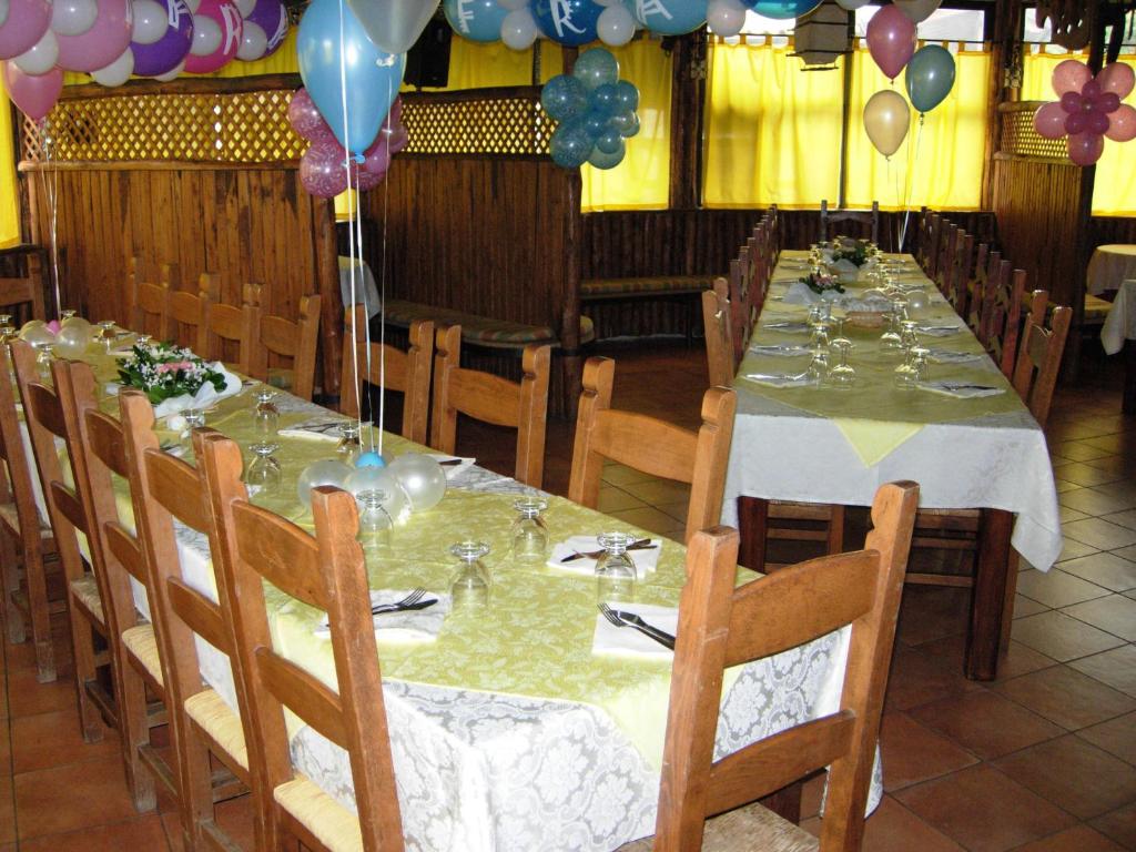 Reštaurácia alebo iné gastronomické zariadenie v ubytovaní B&B La Staffa