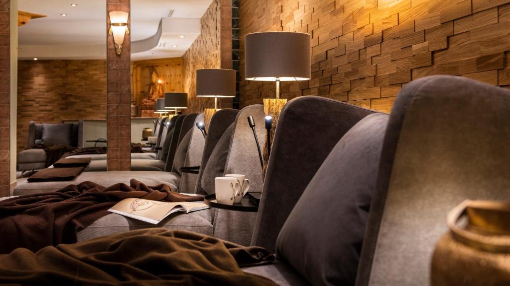 Posezení v ubytování Hotel & Chalet Montana