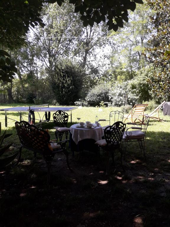 Ogród w obiekcie Tenuta Crescentini-ValleMura ,appartamenti con entrata indipendente