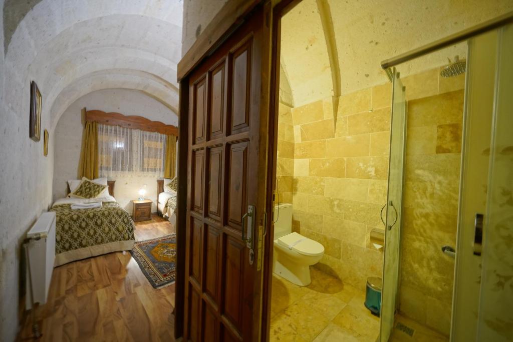 Arch Palace - Budget Twin Room