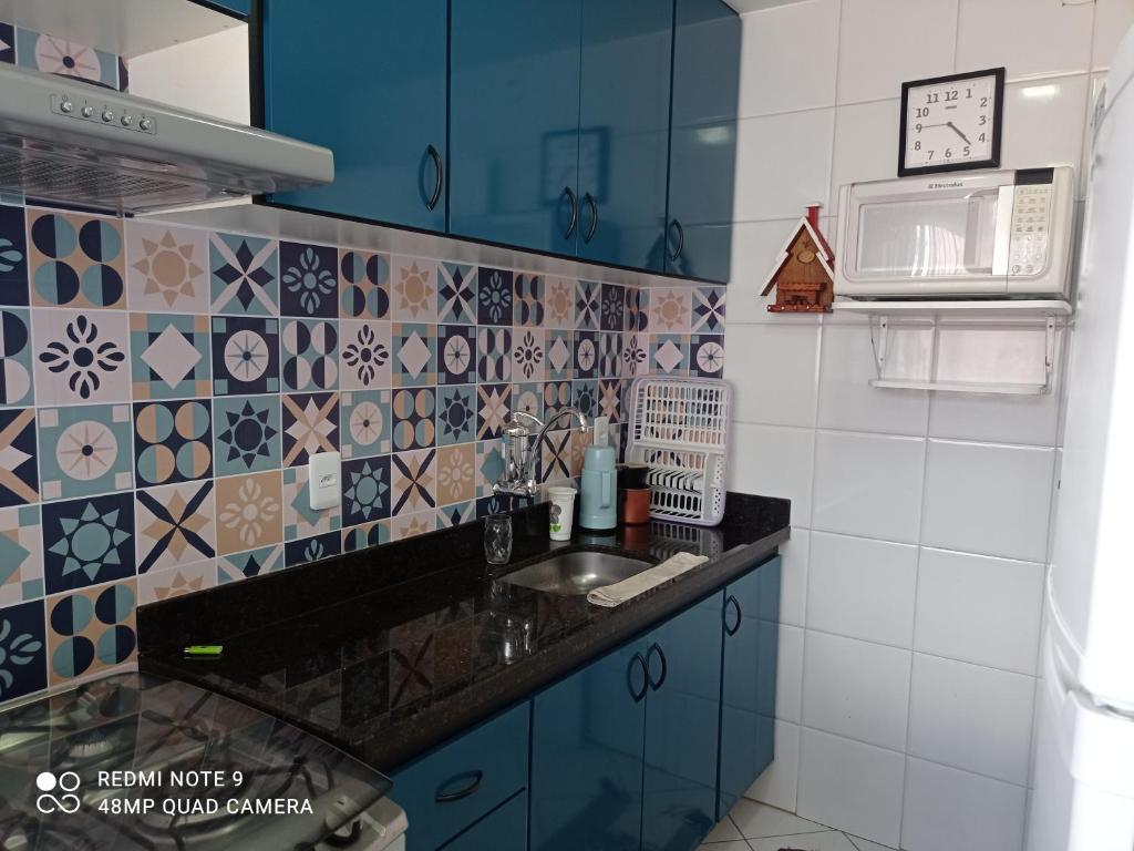 Yolanda - Sossego a pouco passos da Praia e ao lado de todas conveniências - Twee Slaapkamers Appartement