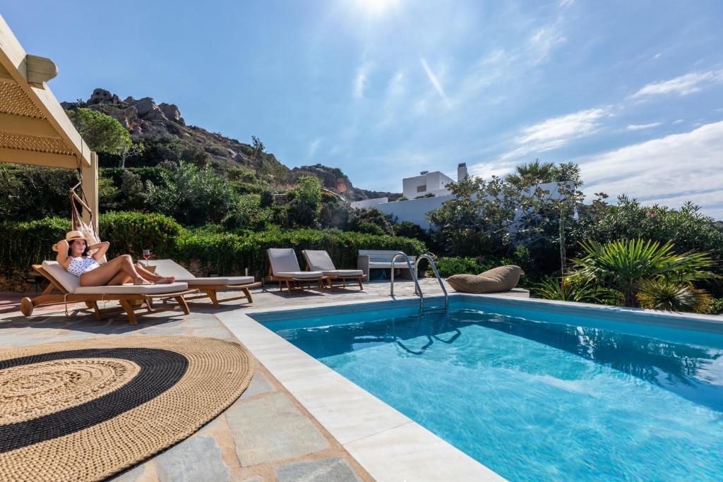 Bazén v ubytování Villa Paradise in Naxos nebo v jeho okolí