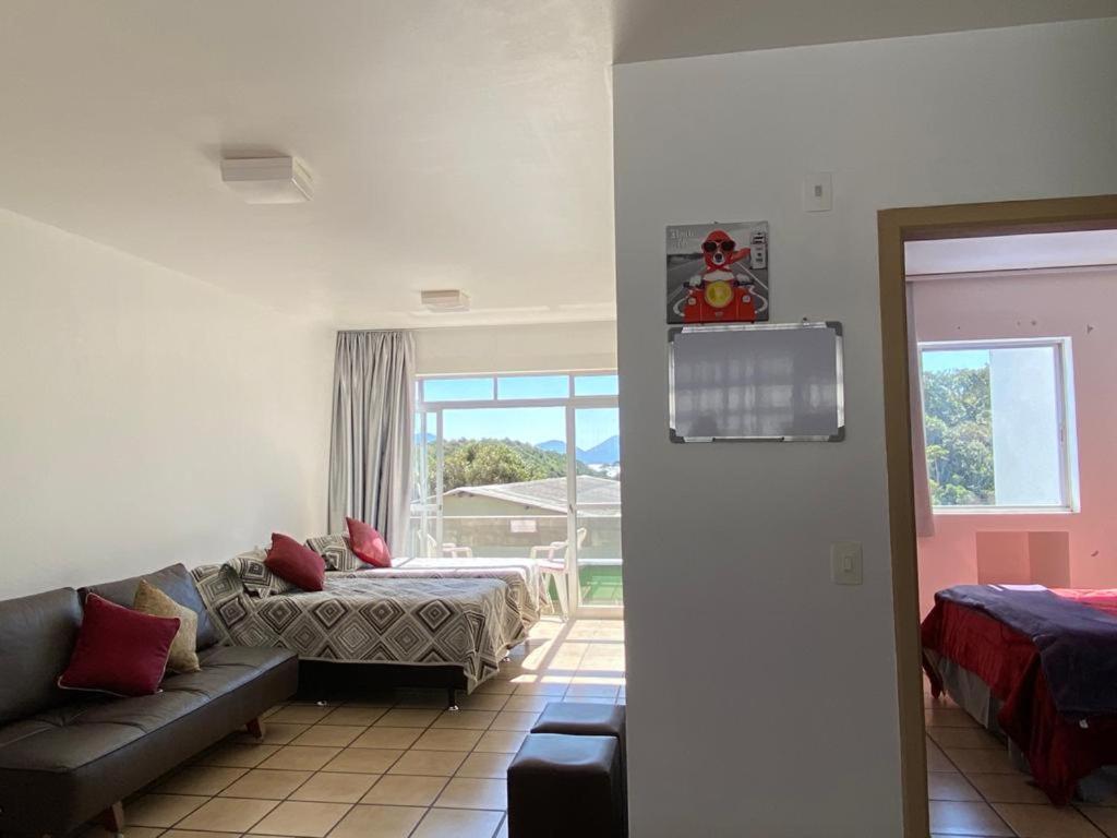 Via Praia Apart Hotel - Квартира с видом на сад