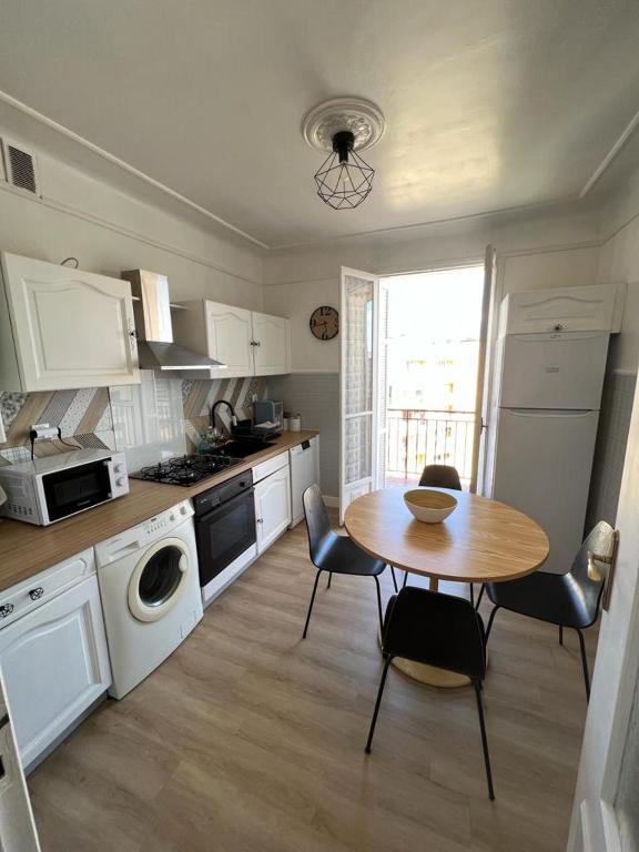 Appartement climatisé F3 proche plage port et aéroport - 8