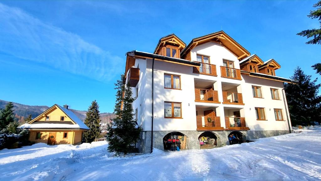 Výhľad na hory alebo výhľad na hory priamo z of the bed and breakfast