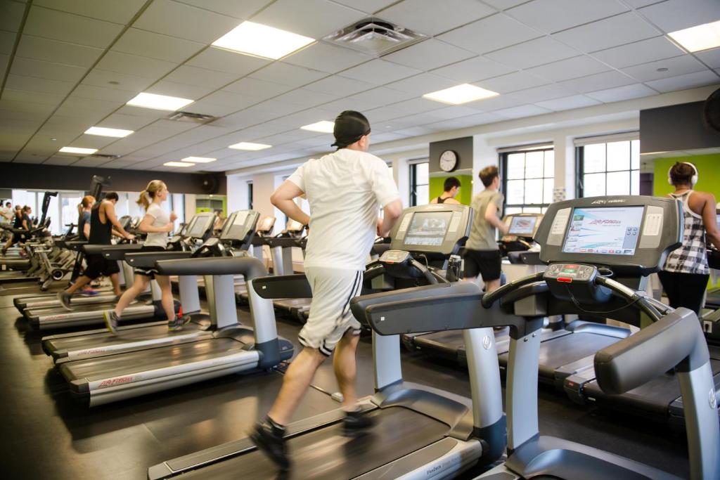 Gimnasio o equipo deportivo en West Side YMCA
