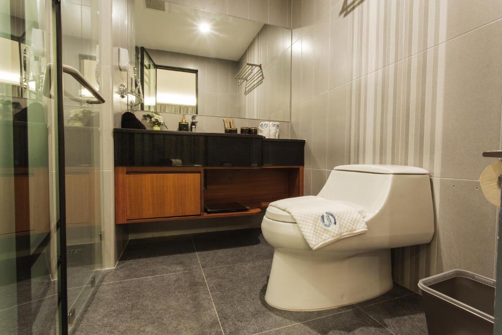 Thapae Twins Hotel - 5