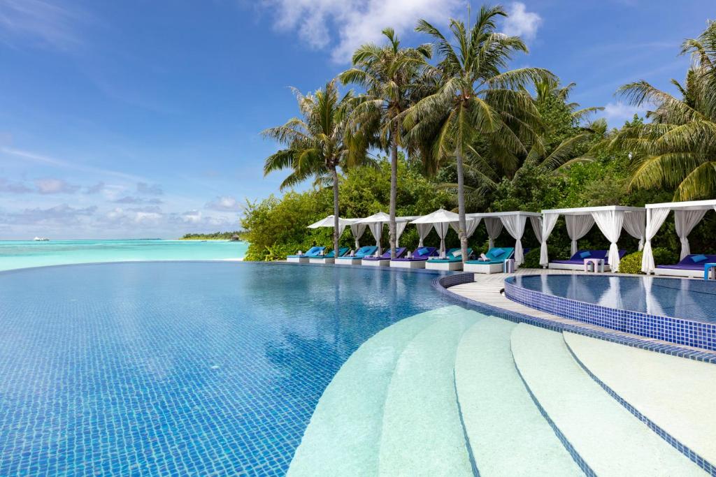 Bazén v ubytování Niyama Private Islands Maldives - 25 percent off on Seaplane for minimum stay of 7 nights and more for stays until 20 October 2025 nebo v jeho okolí