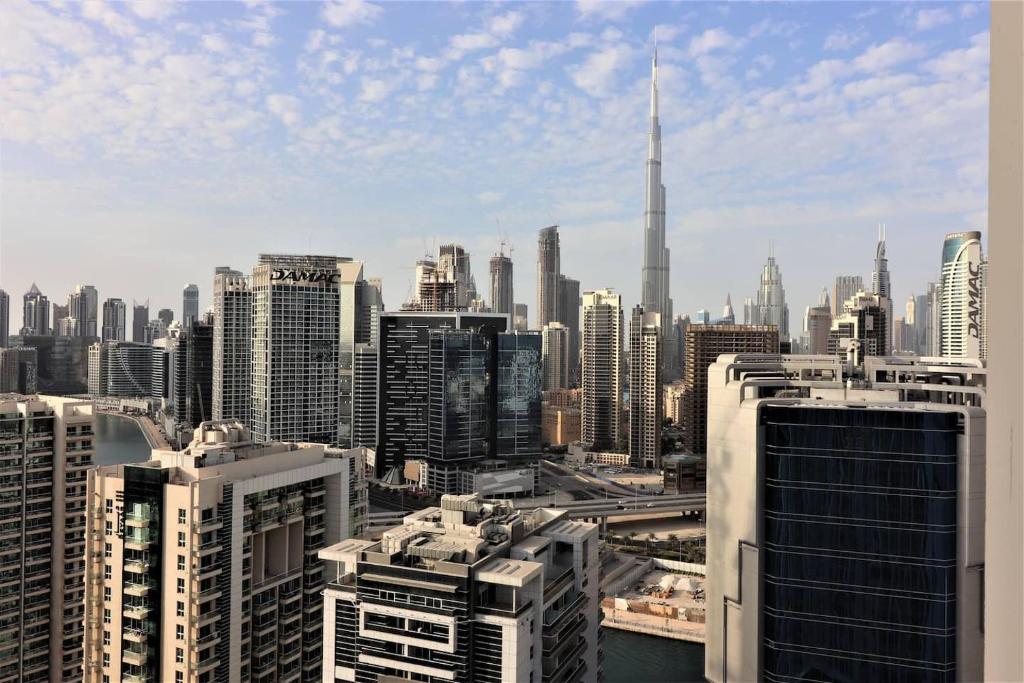 Burj Khalifa View – High floor – Brand new Studio