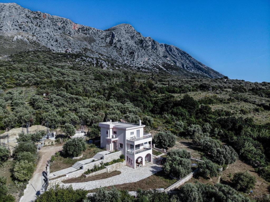 Fotografie z fotogalerie ubytování Villa Palairos v destinaci Palairos