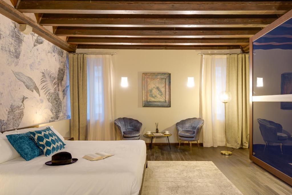 PALAZZO DUOMO Suites in Udine Center - Grote Tweepersoonskamer