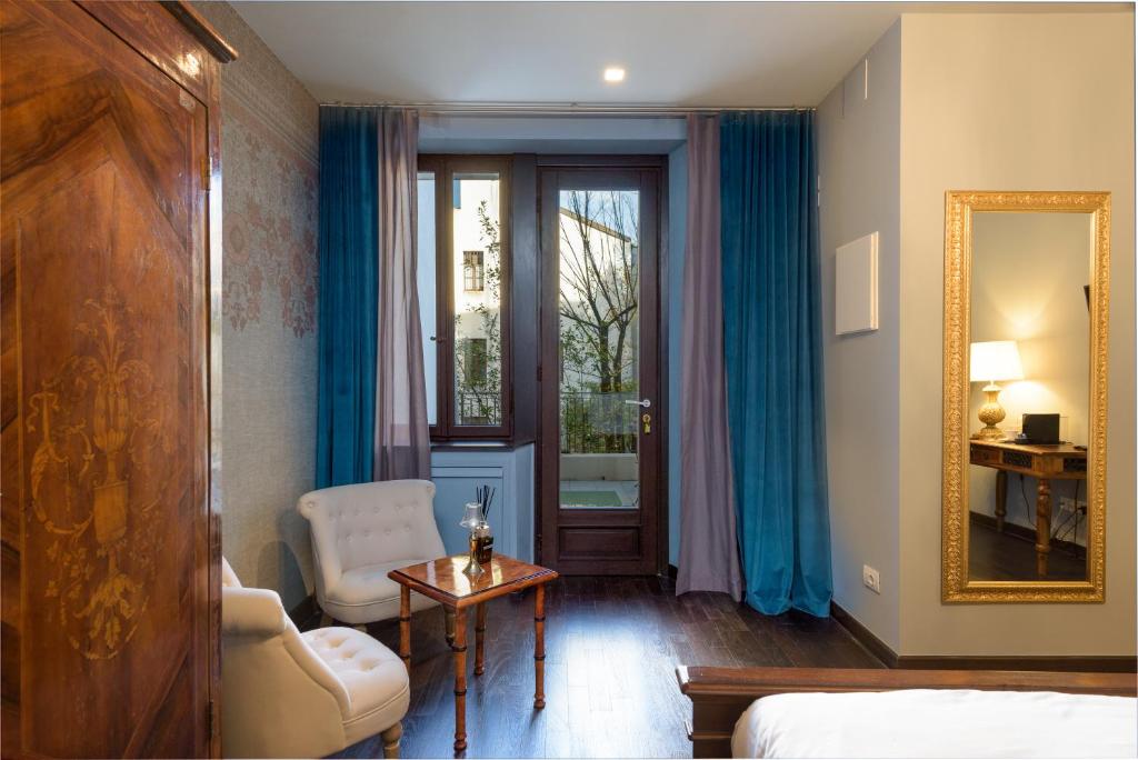 PALAZZO DUOMO Suites in Udine Center - Tweepersoonskamer Met Balkon