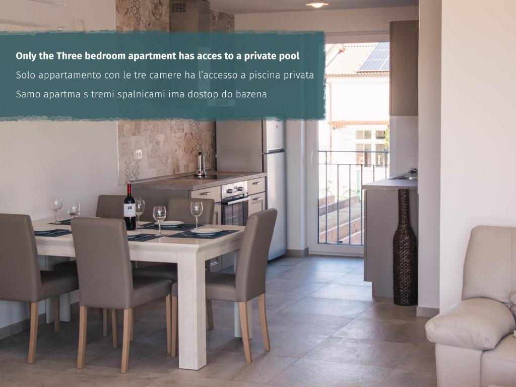 Kuchyň nebo kuchyňský kout v ubytování Salinea Apartments