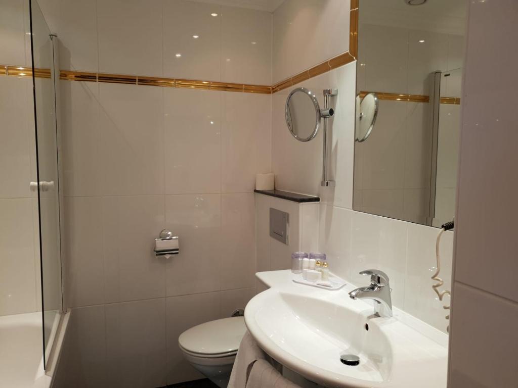 Koupelna v ubytování Hotel Purner
