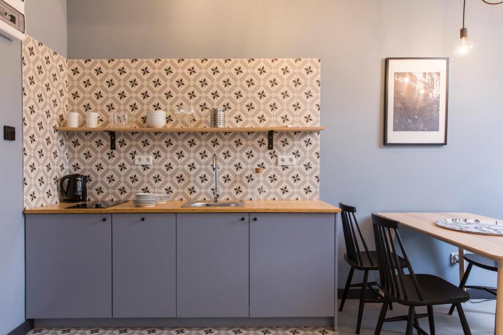 Kuchyňa alebo kuchynka v ubytovaní 19Rooms