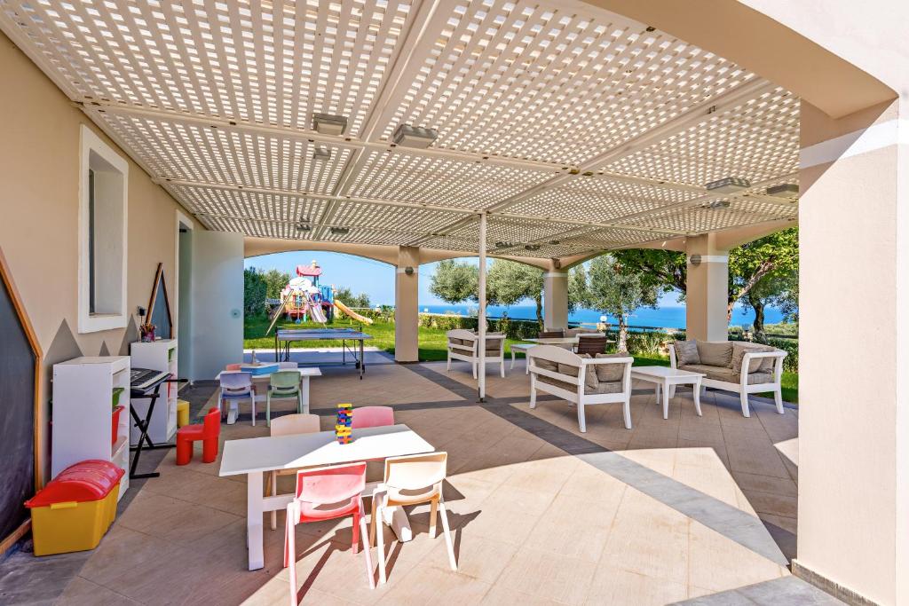 Fotografie z fotogalerie ubytování Carme Villas v destinaci Adelianos Kampos