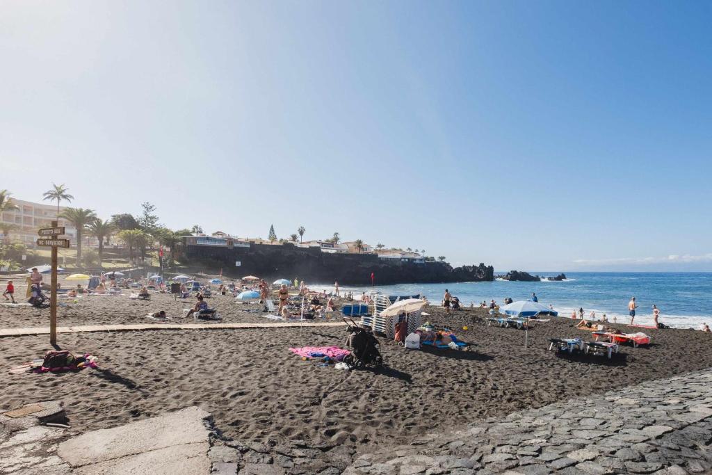 Fotografia z galérie ubytovania Dúplex con piscina junto al mar v destinácii Puerto de Santiago