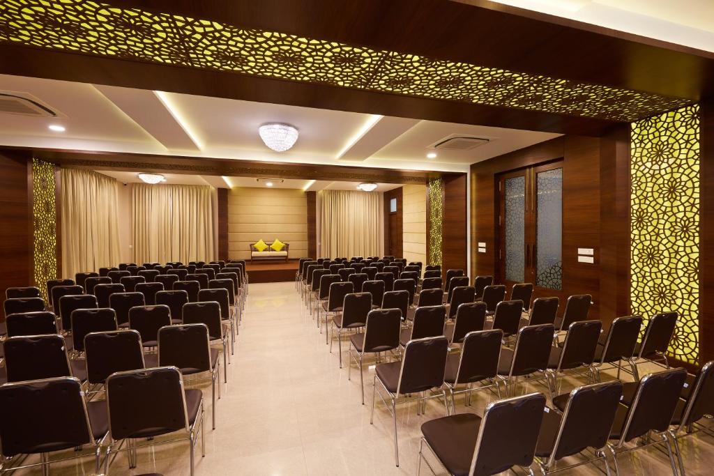 Konferenční prostory v ubytování Hotel Kamar Residences and Banquets