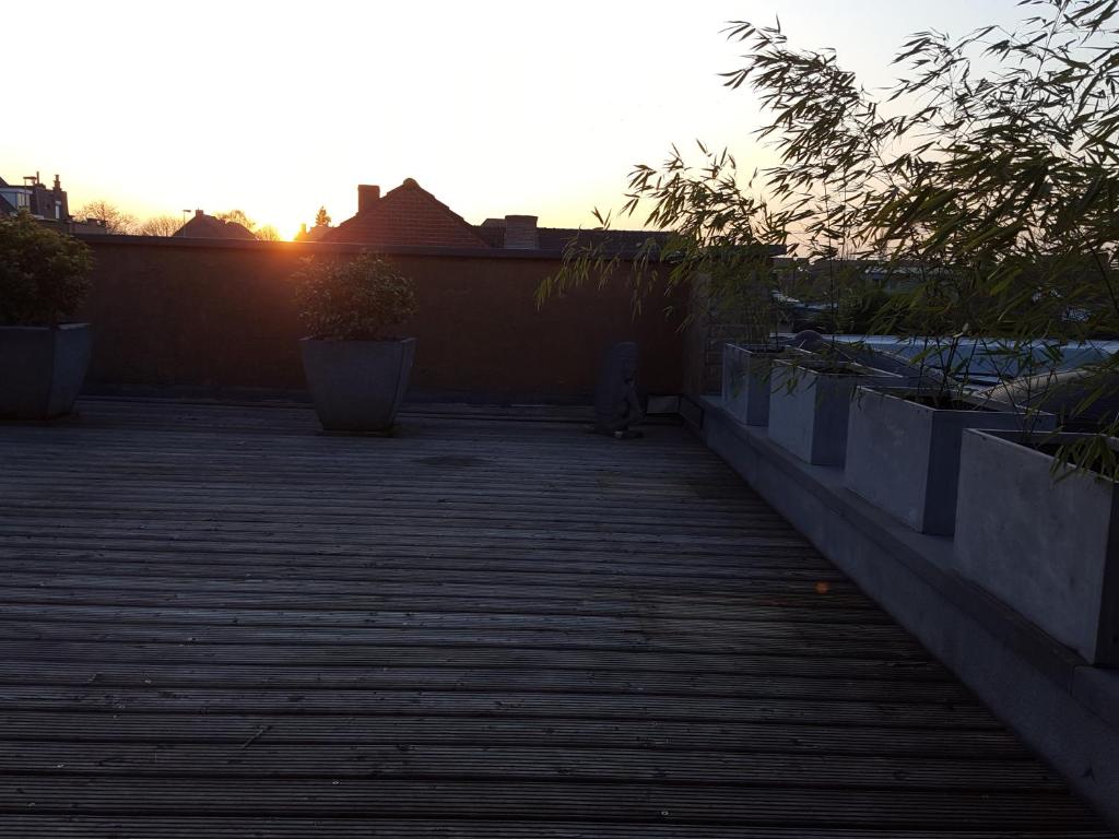Východ nebo západ slunce při pohledu z apartmánu nebo okolí