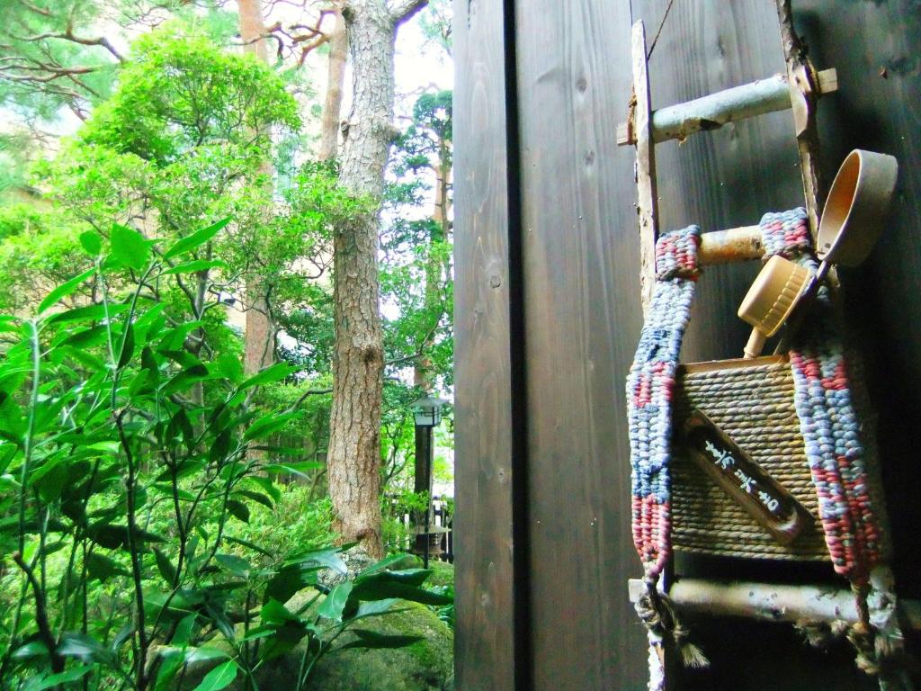 Jardí fora de Sumiyoshi Ryokan