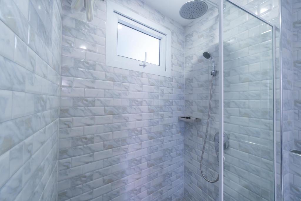 Spark Hotel - MRT Queen Sirikit - SHA Extra Plus Certified - Resim 8