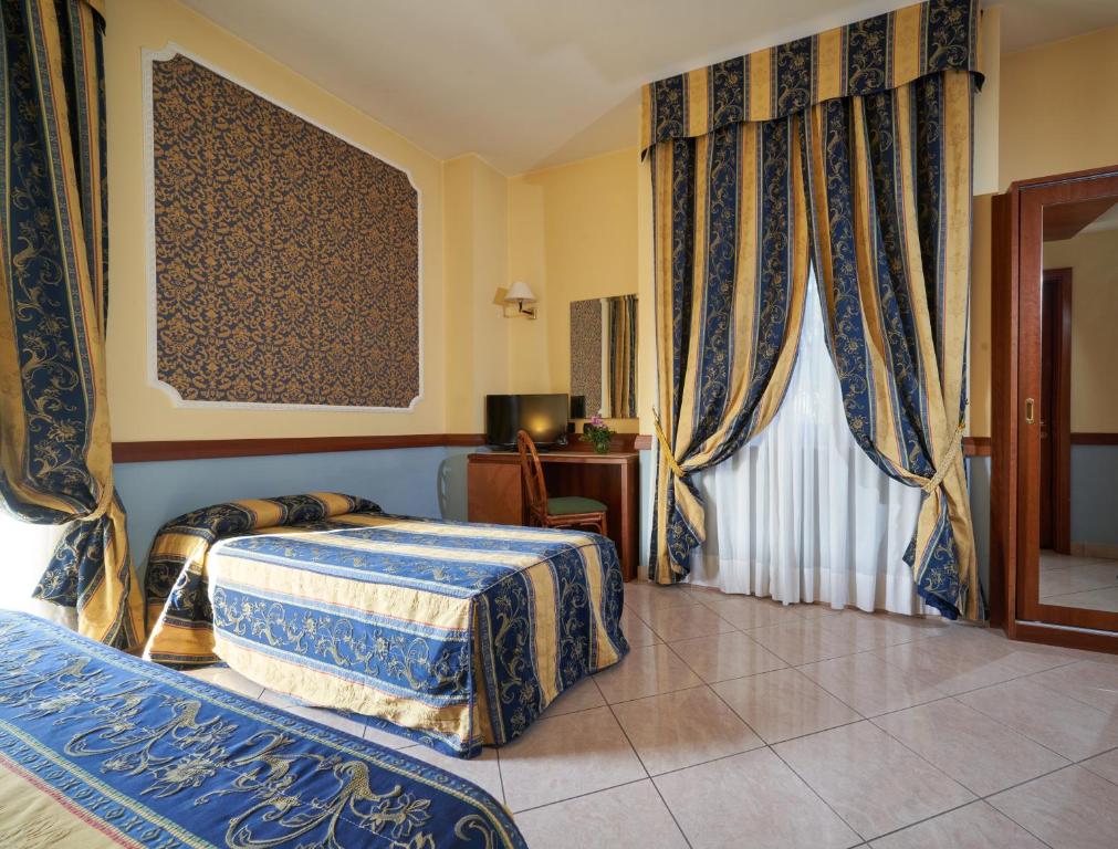 Hotel Ristorante La Piana - Habitación Triple