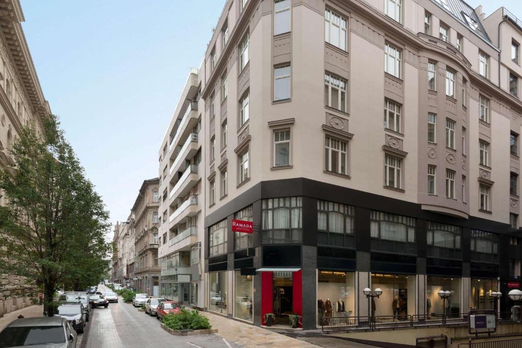 Ramada by Wyndham Budapest City Center - Resim 16