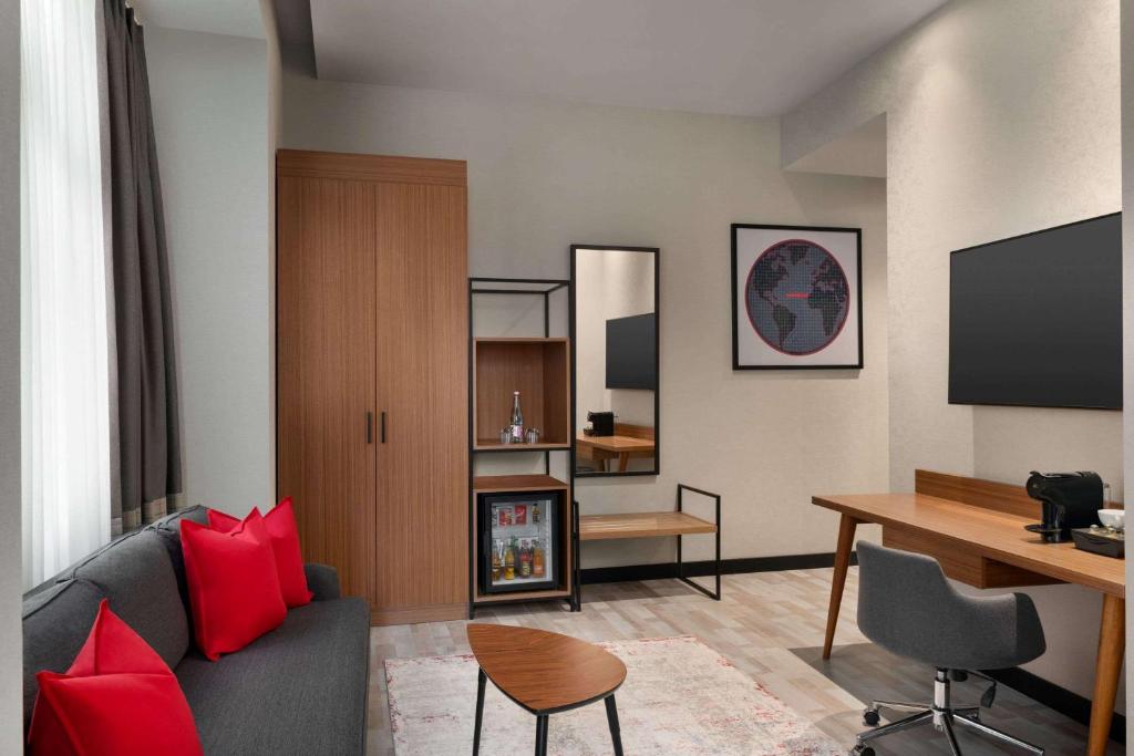 Ramada by Wyndham Budapest City Center - Resim 26