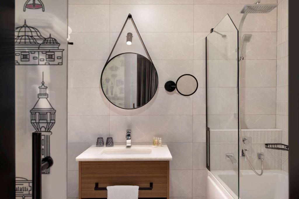 Ramada by Wyndham Budapest City Center - Resim 8