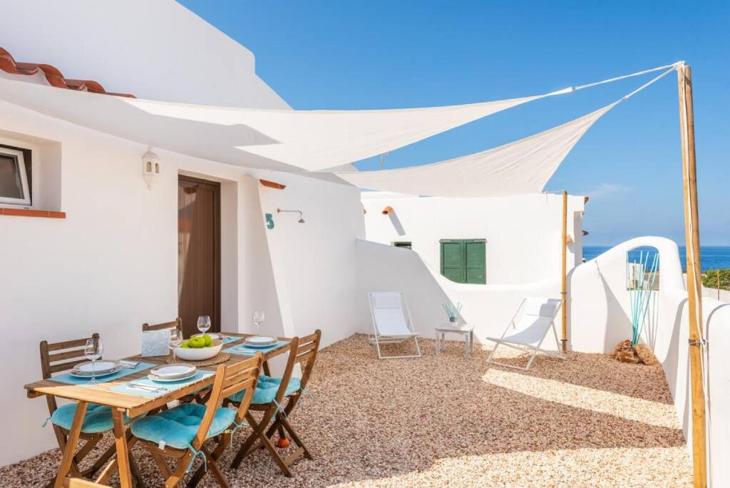 Blue Moon 100 mts from the sea, Cala n Bosch – Bijgewerkte ...