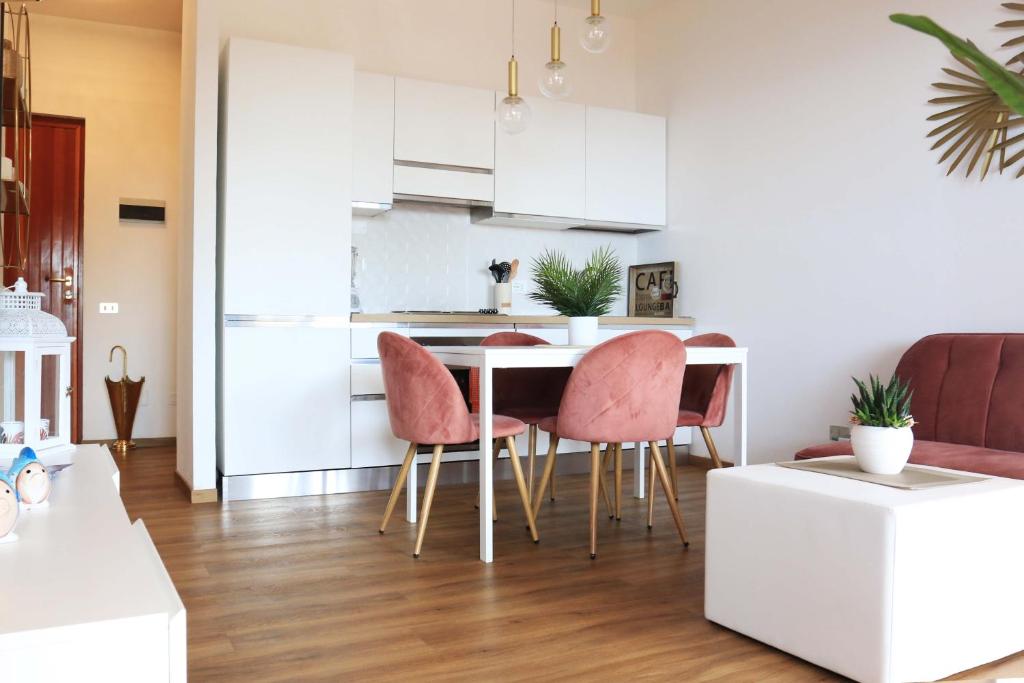 Hidden Gem Apartment with Swimming Pool - Housity