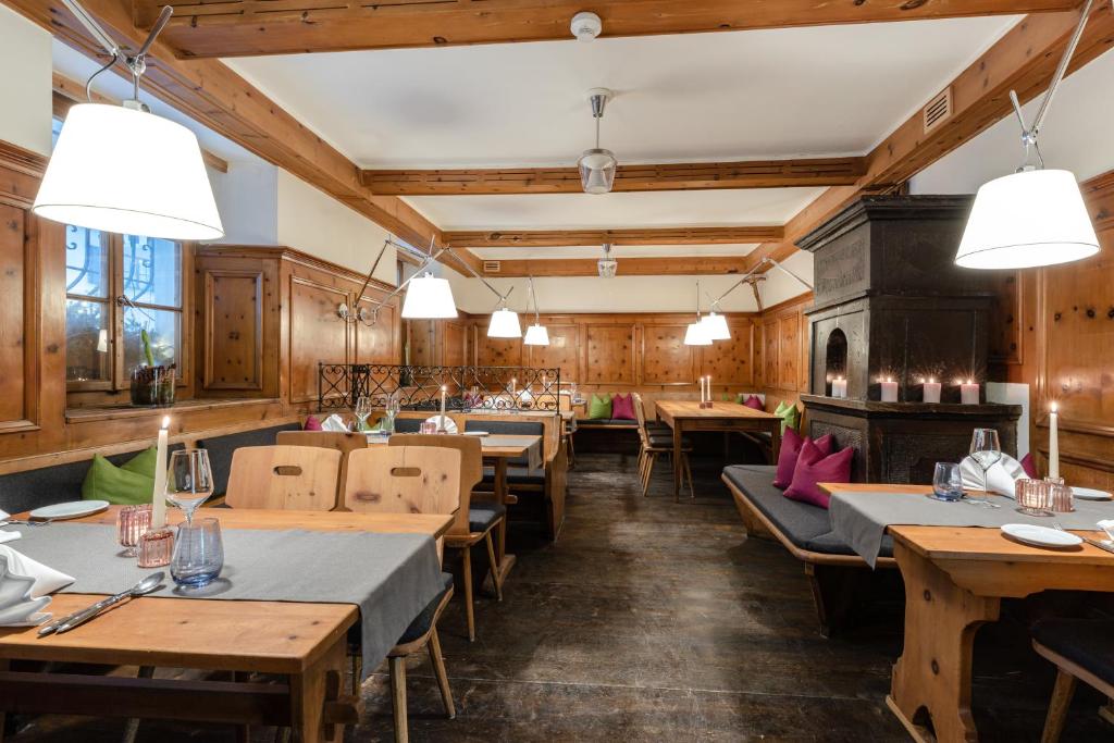 Restaurace v ubytování Hotel Piz Mitgel