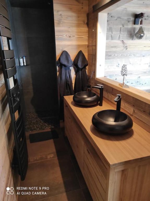 Fotografie z fotogalerie ubytování Chalet neuf avec jacuzzi privé, vue imprenable sur Massif des Vosges v destinaci Belfahy