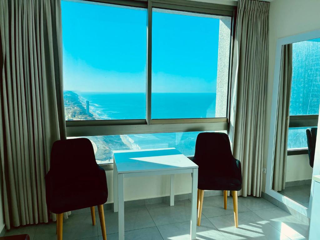 C Tower Apartments - Studio Mit Seeblick