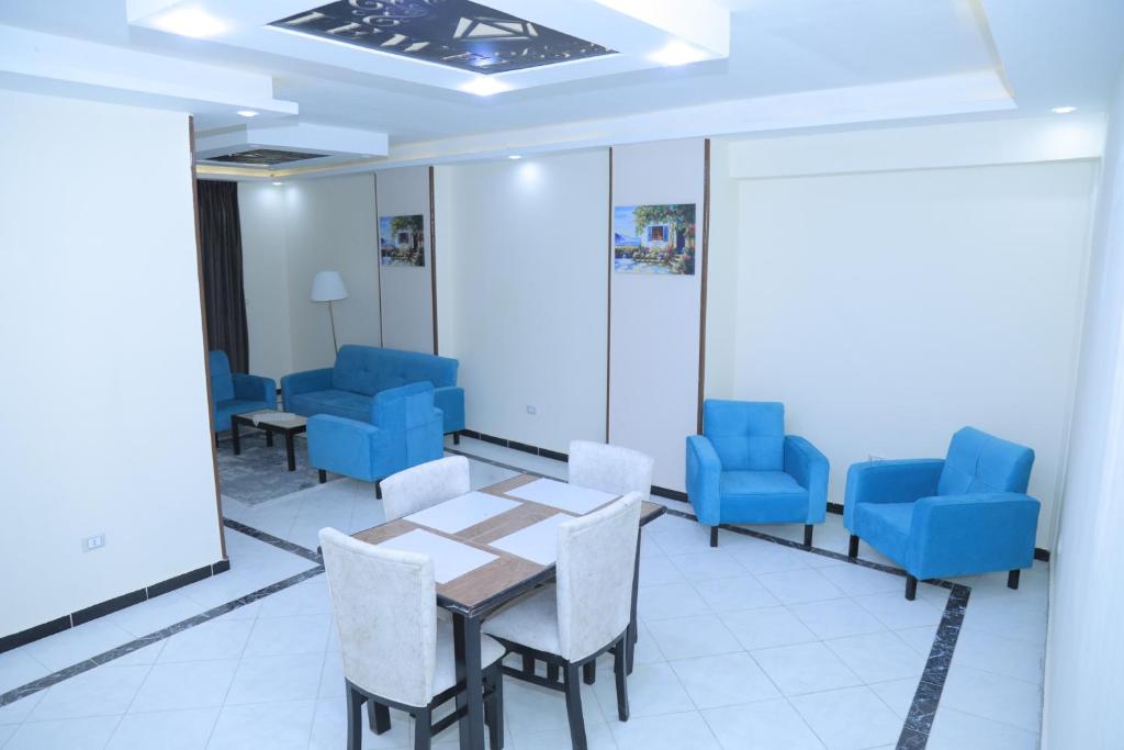 A seating area at Jewel Fayed Hotel