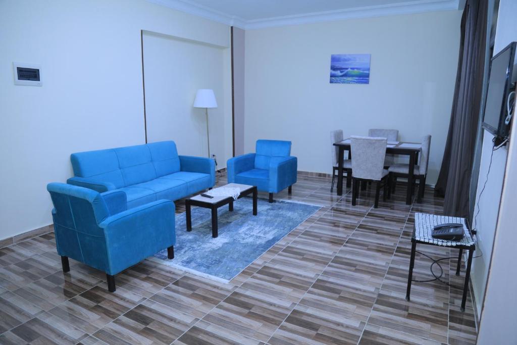 A seating area at Jewel Fayed Hotel
