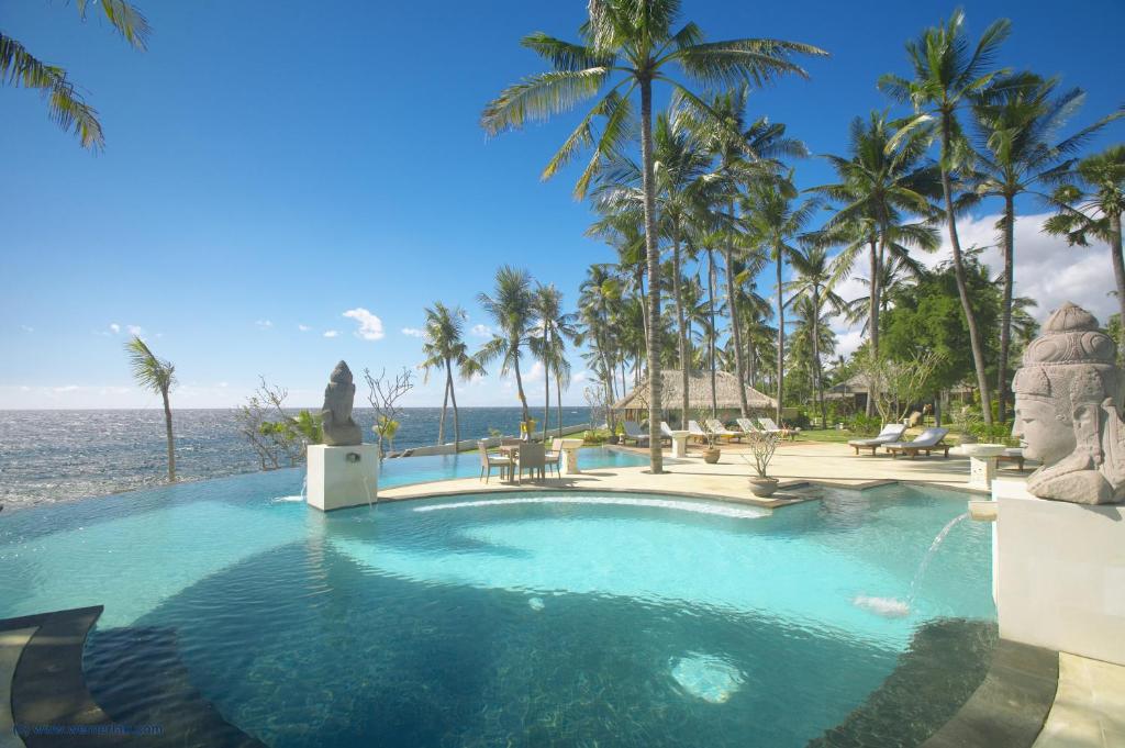 Bazén v ubytování Siddhartha Oceanfront Resort & Spa Bali nebo v jeho okolí
