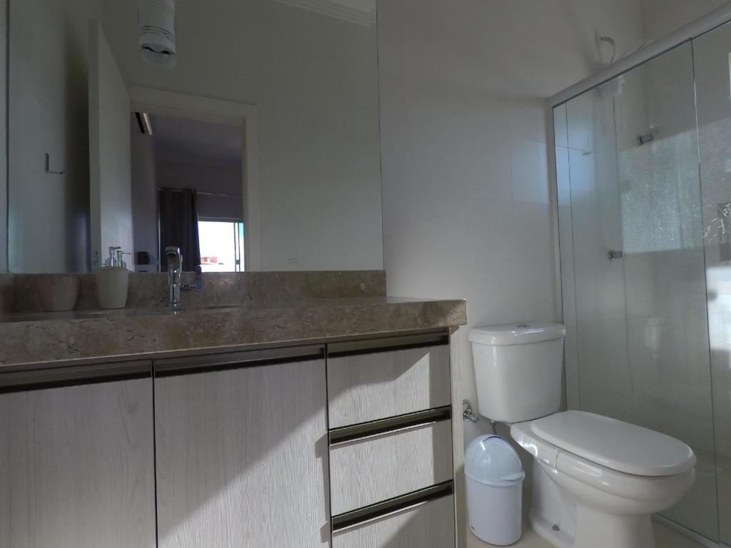 Casas para locação em Bombinhas - Casa De Tres Dormitorios