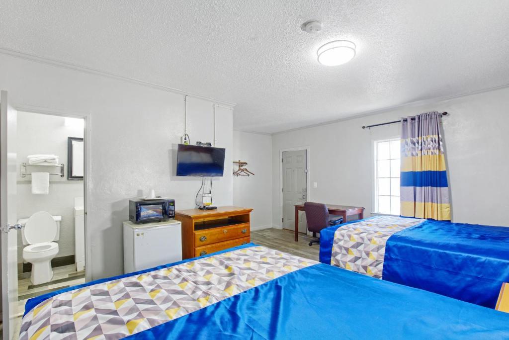 Adams Inn - Queen Room Met Twee Queensize Bedden - Niet -roken