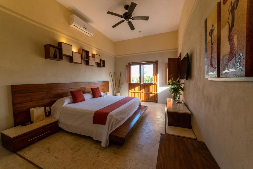 Cama o camas de una habitación en Hotel Meson del Marques