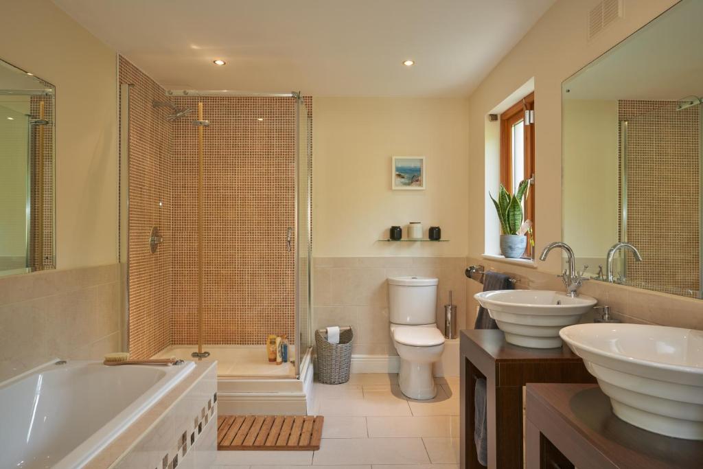 Koupelna v ubytování Dublin 'Home from Home', Luxury, Private Secure House