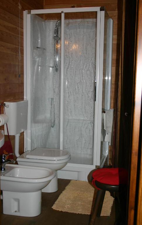Koupelna v ubytování Albergo Martinet