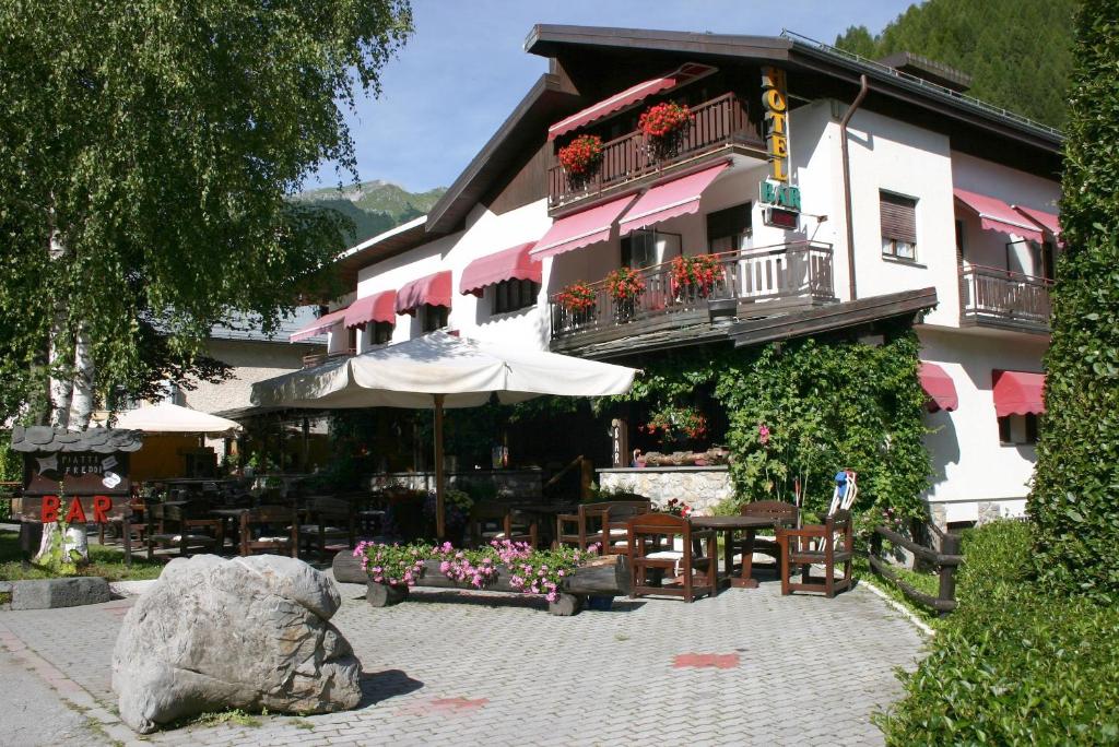 Budova, kde se hotel nachází