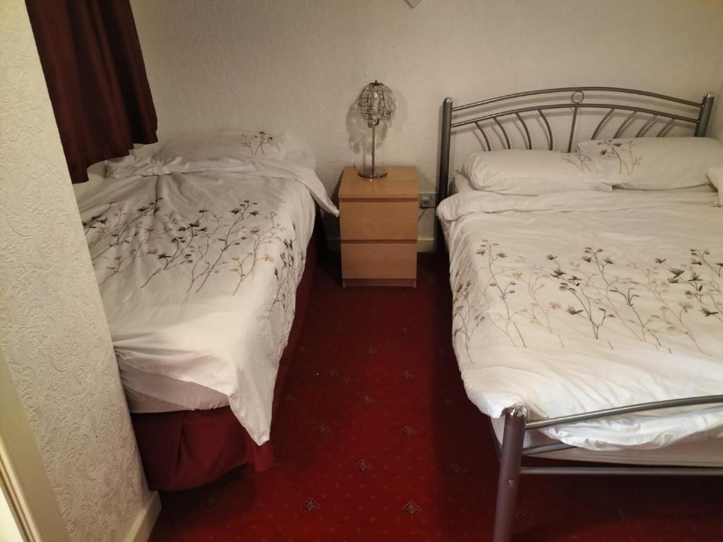 Highbury Hotel - 三个房间